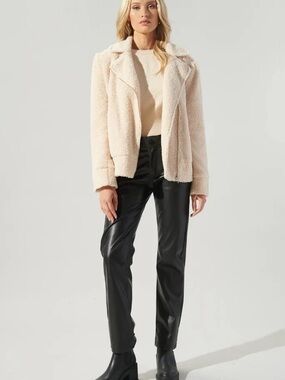 Sugar + Lips Plush Teddy Moto Sherpa Jacket - Cream